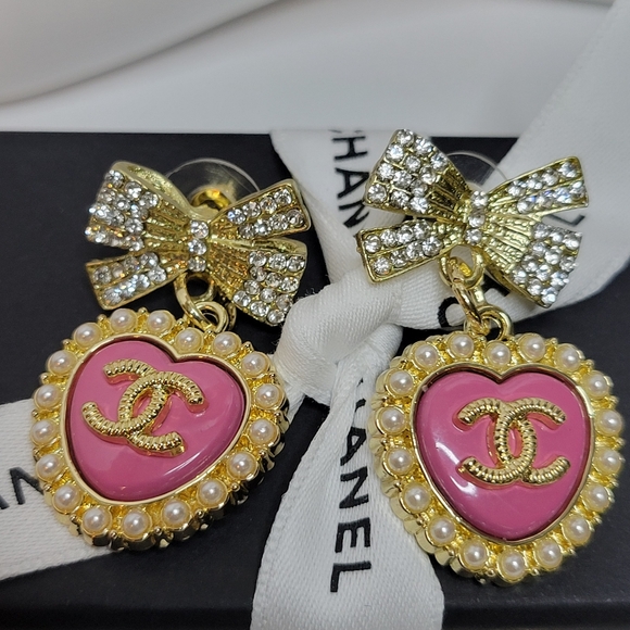 Jewelry - Chanel Pink Heart/Pearl Crystal Bow, Zip Pulls, Earings